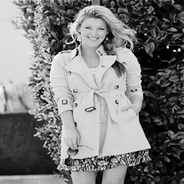 Clean portrait with natural details